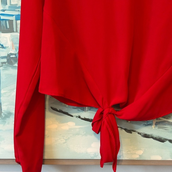 Love Tree Vibrant Red Tie-Front Scrunch Long Sleeve Blouse Size M - Picture 2 of 5